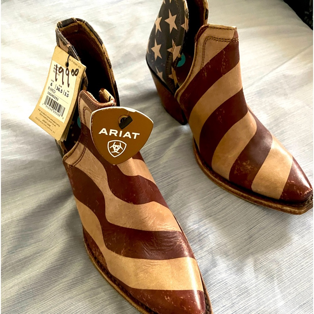 BRAND NEW SIZE 6 WOMENS DIXON WESTERN BOOTS PRICED @ $199